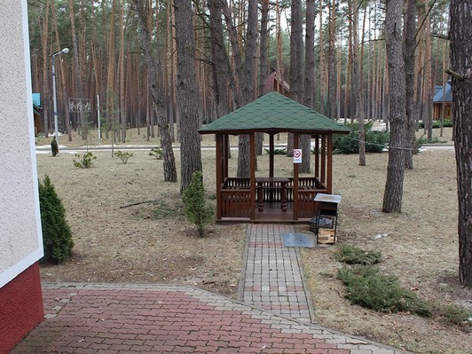 Triple cottage